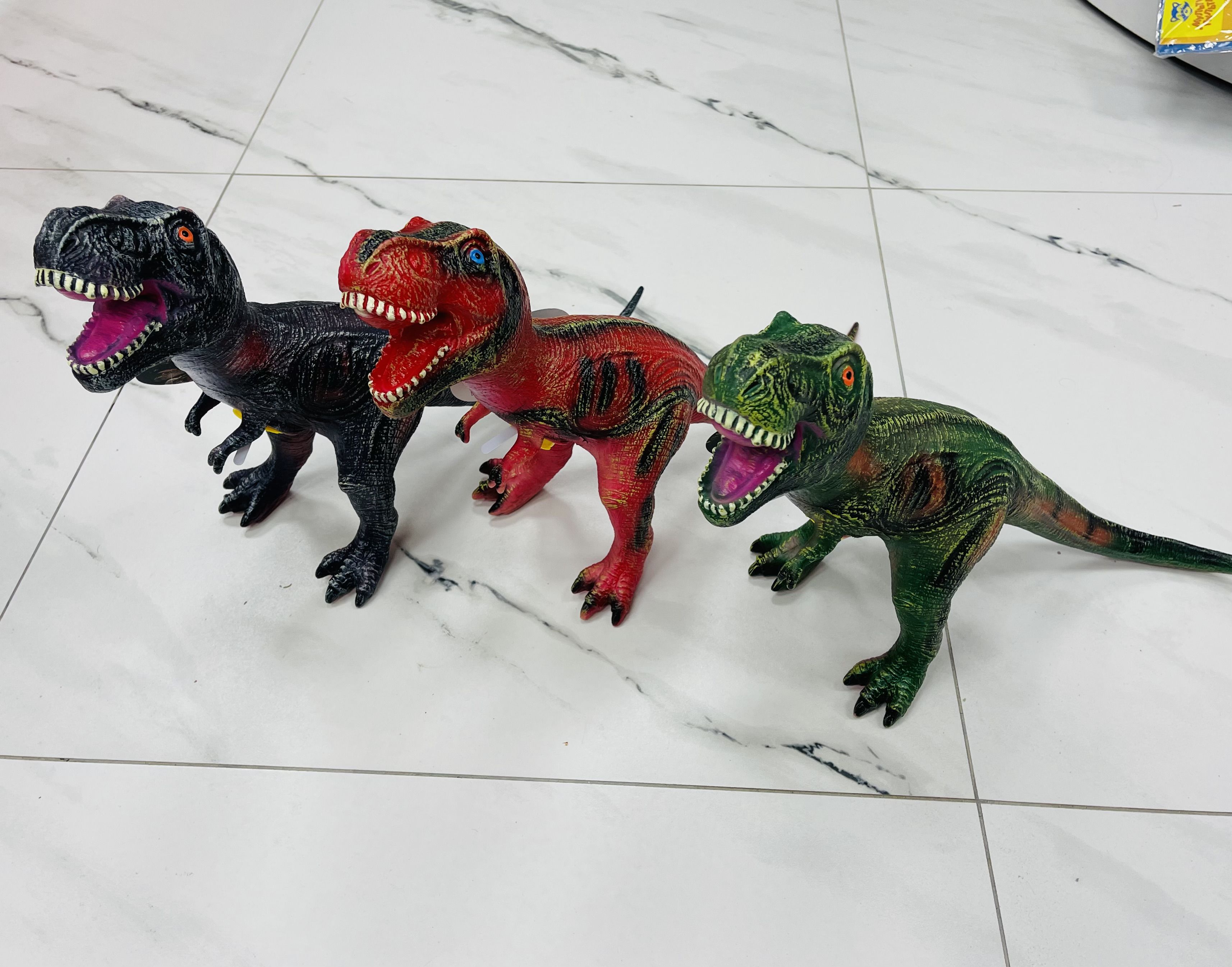 Динозавр резиновый большой  в ассортименте 5003083/5003043 | Магазин канцтоваров и игрушек Львёнок