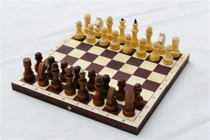 Шахматы обиходные парафинированные с темной доской P240412 | Магазин канцтоваров и игрушек Львёнок